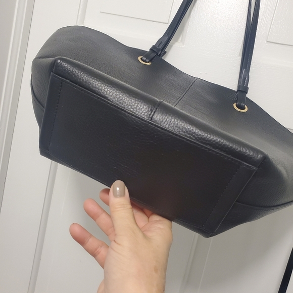 Michael Kors Izzy Black Pebble Grain Leather Tote, Classic, Stylish, Sleek - Picture 13 of 16